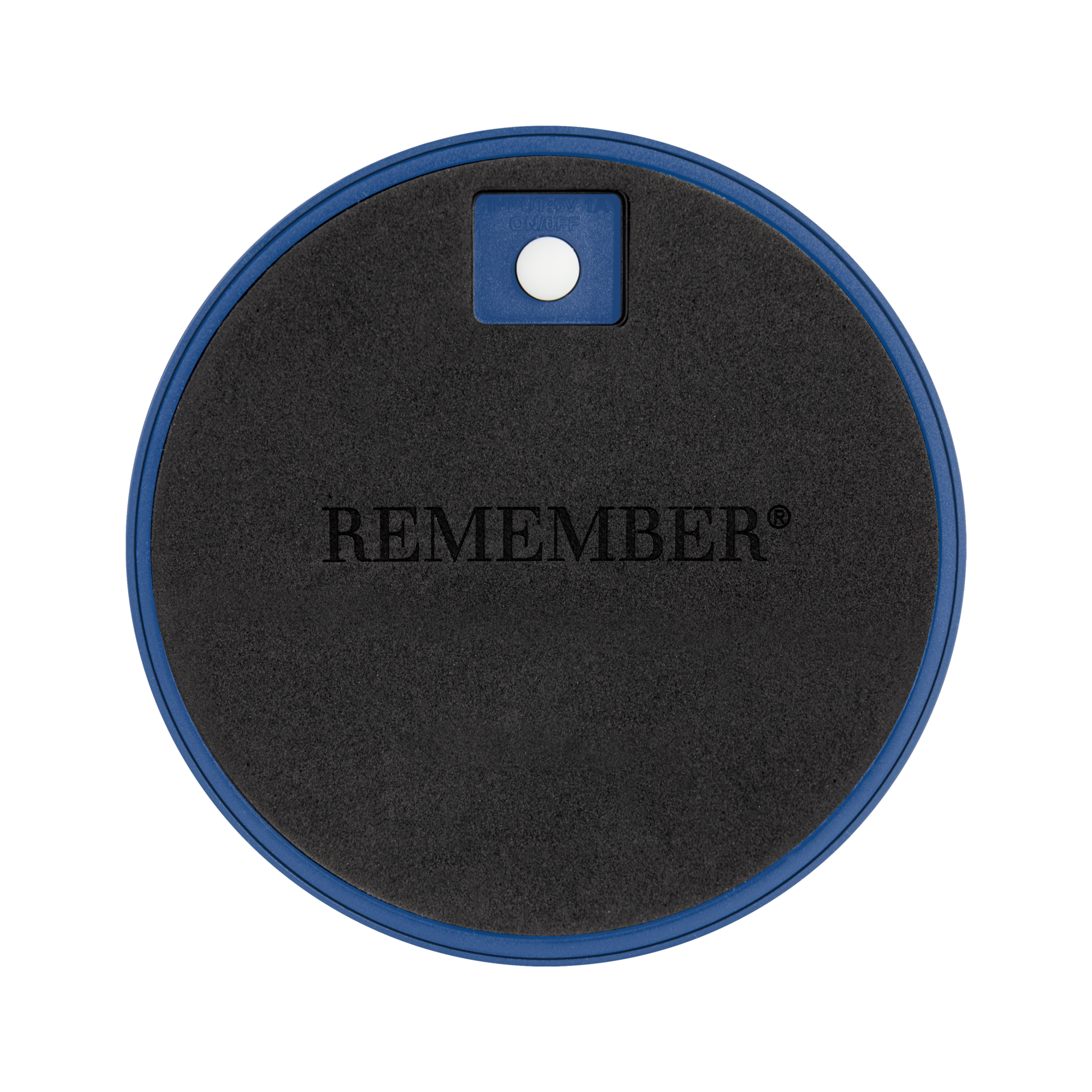 Detailaufnahme der Unterseite der Tischleuchte Fritz 'sky'. Eine schwarze, runde Fläche mit der Inschrift "Remember" und ein Schalter sind sichtbar. Der Rand ist blau.