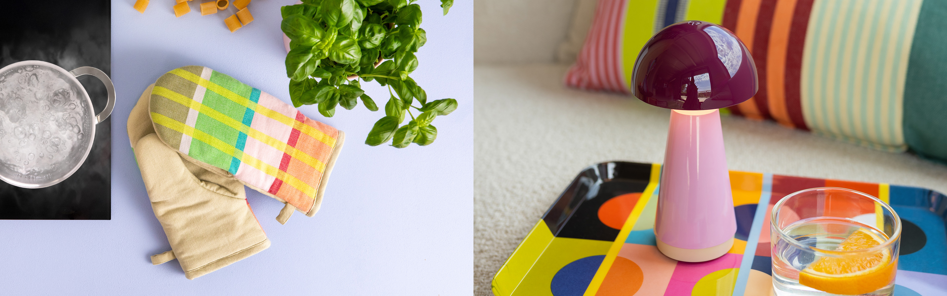 Geteiltes Bild: links Küchenszene mit kochendem Wasser im Topf, bunte Ofenhandschuhe, lose Pasta und ein Topf frischer Basilikum auf hellblauem Untergrund. Rechts pilzförmige Lampe, Wasserglas mit Orange, Kissen.