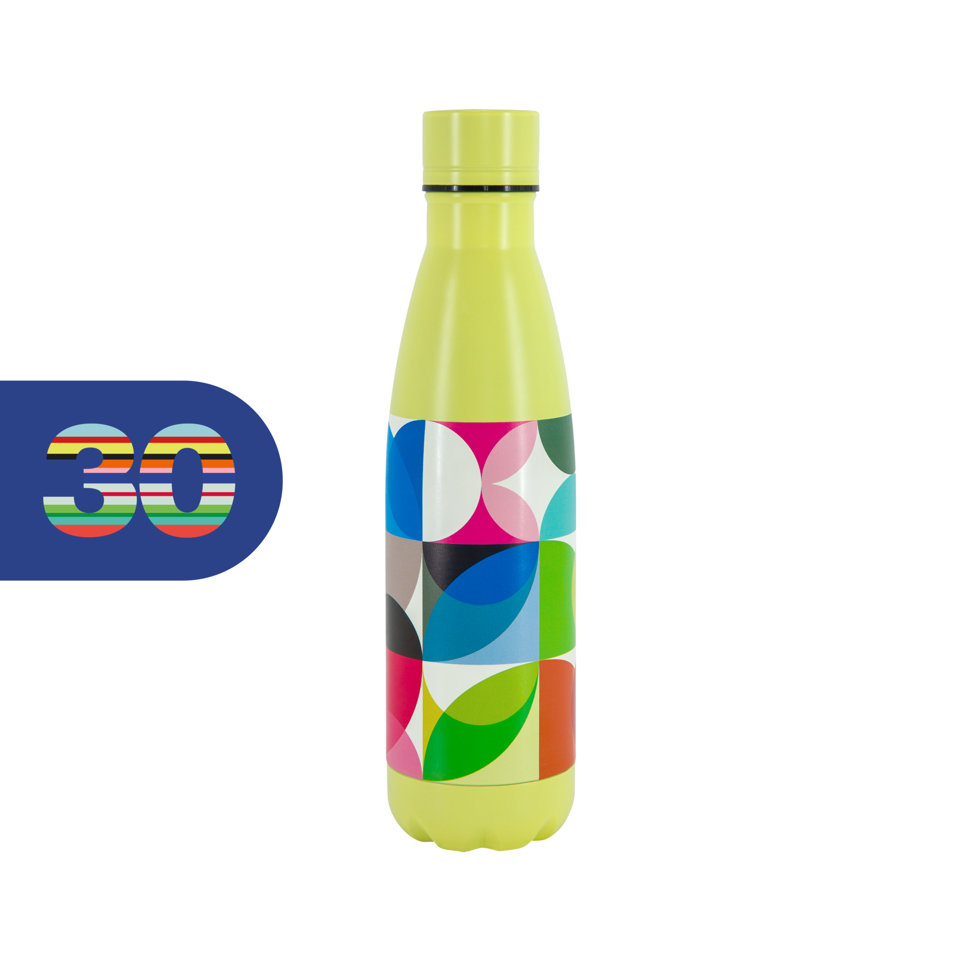 Gelbe Solena Edelstahl-Trinkflasche mit farbigem geometrischem Muster. Links davon Logo mit Zahl 30 in bunten Streifen auf blauem Grund.