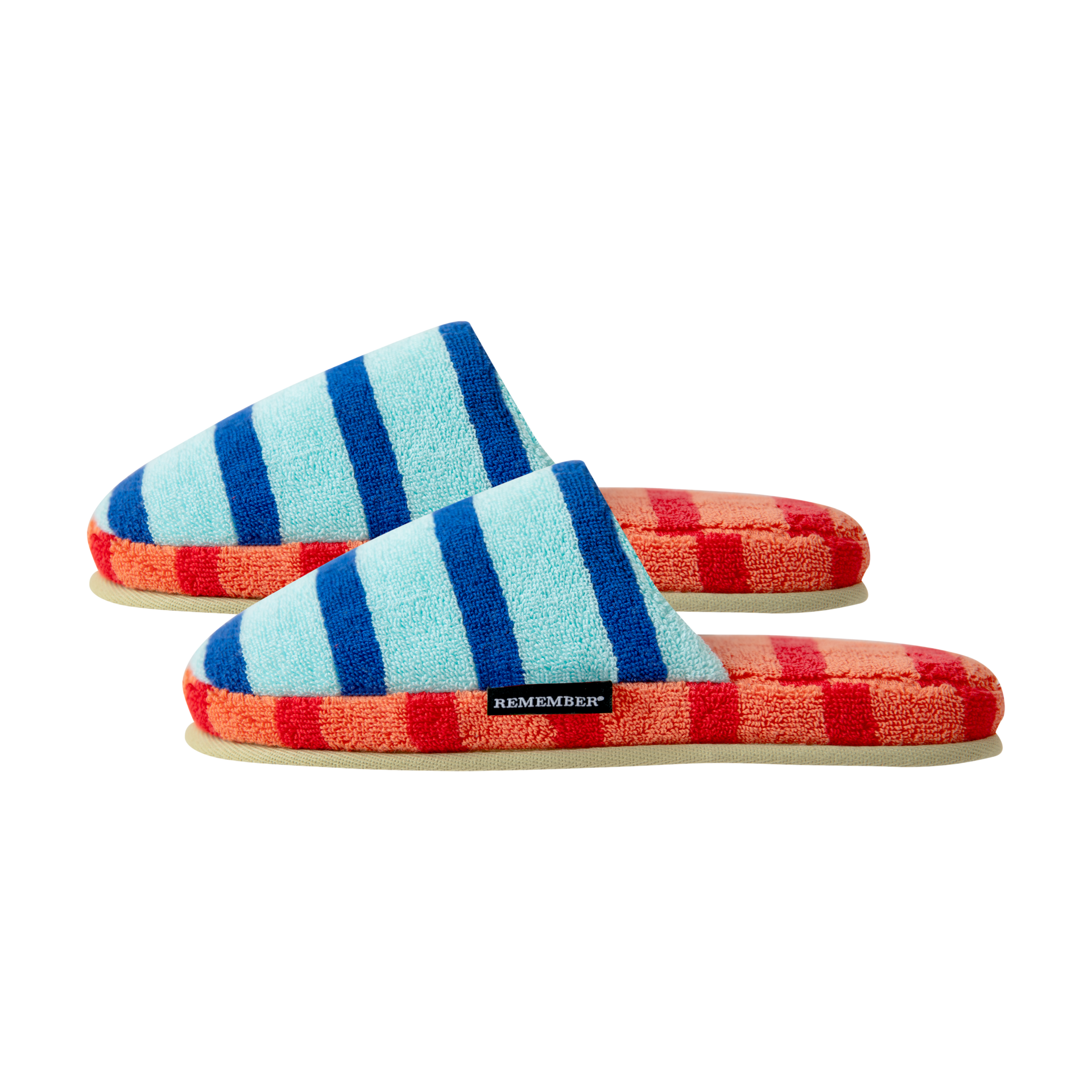 Zwei blaue 'Mello' Slipper mit Streifen und rot-karierten Sohlen.