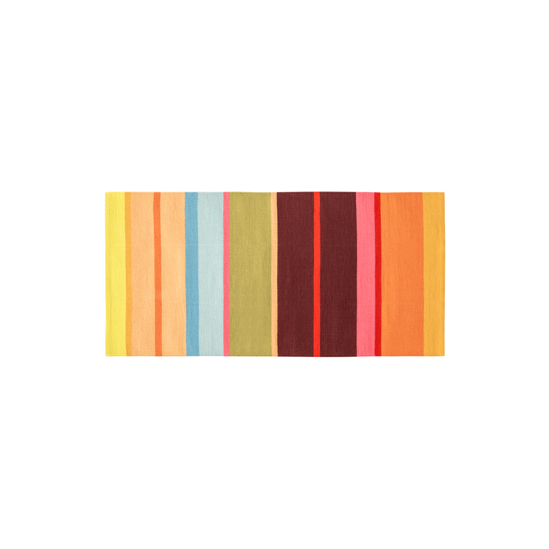 Tapis de passage rectangulaire tissé à la main, à rayures verticales dans une palette riche (jaune, orange, bleu clair, vert, marron, rose, rouge). Le tissage grossier en coton est visible et offre un toucher naturel.