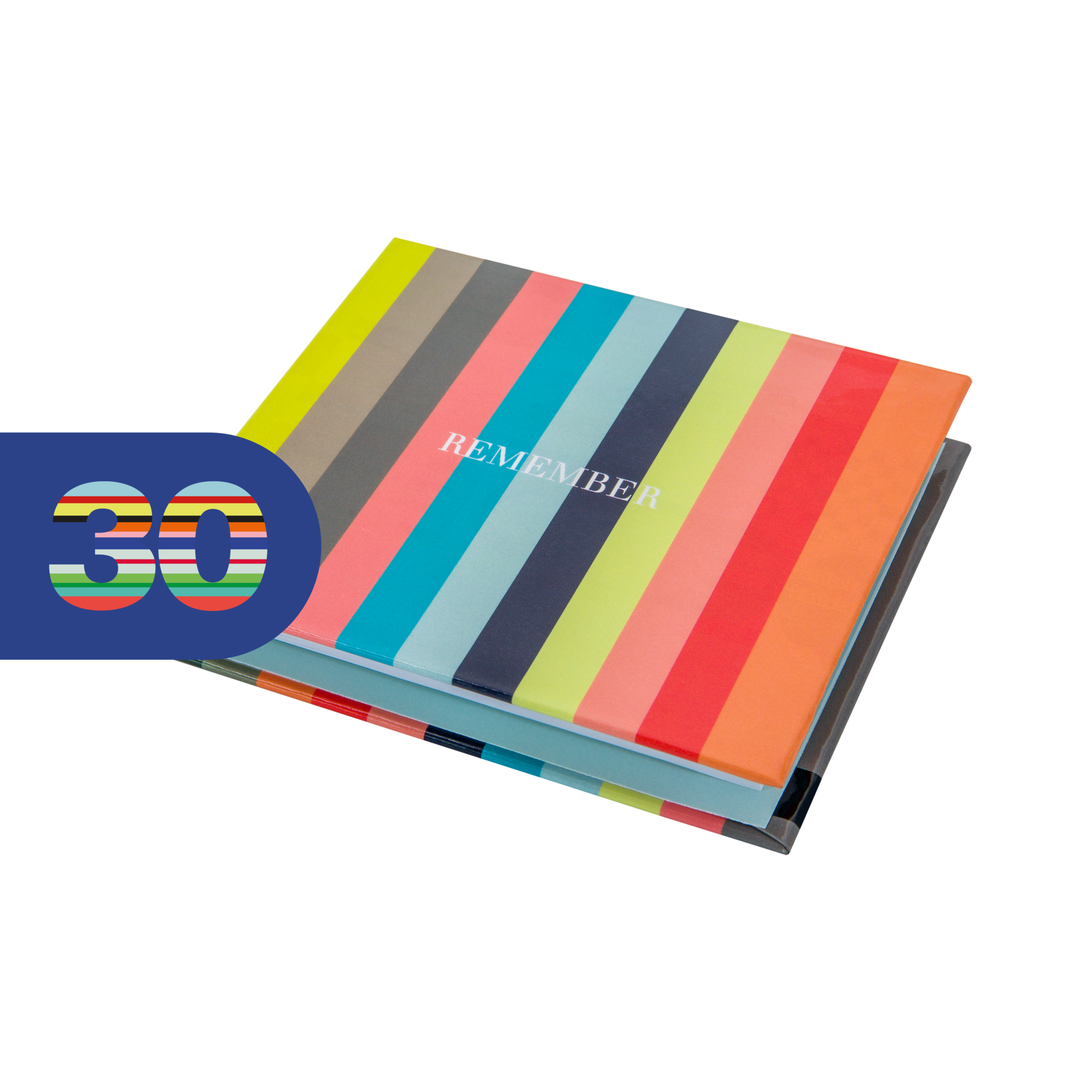 Trois blocs-notes colorés, ornés en haut d'un motif à rayures estival jaune, gris, rose, bleu clair et foncé, vert clair, rouge et orange. En diagonale, «REMEMBER» en blanc. En bas à gauche, empiètement bleu «30» rayé.