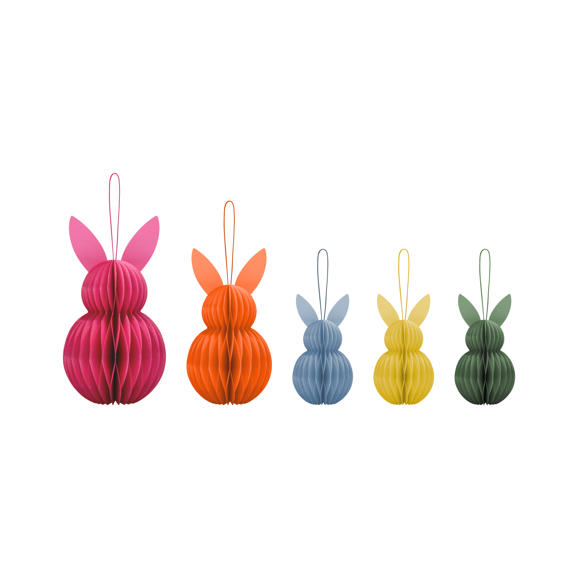 Cinque decorazioni per l'albero di coniglietti pasquali di carta colorata con nastri da appendere. I colori sono rosa, arancione, blu, giallo e verde.