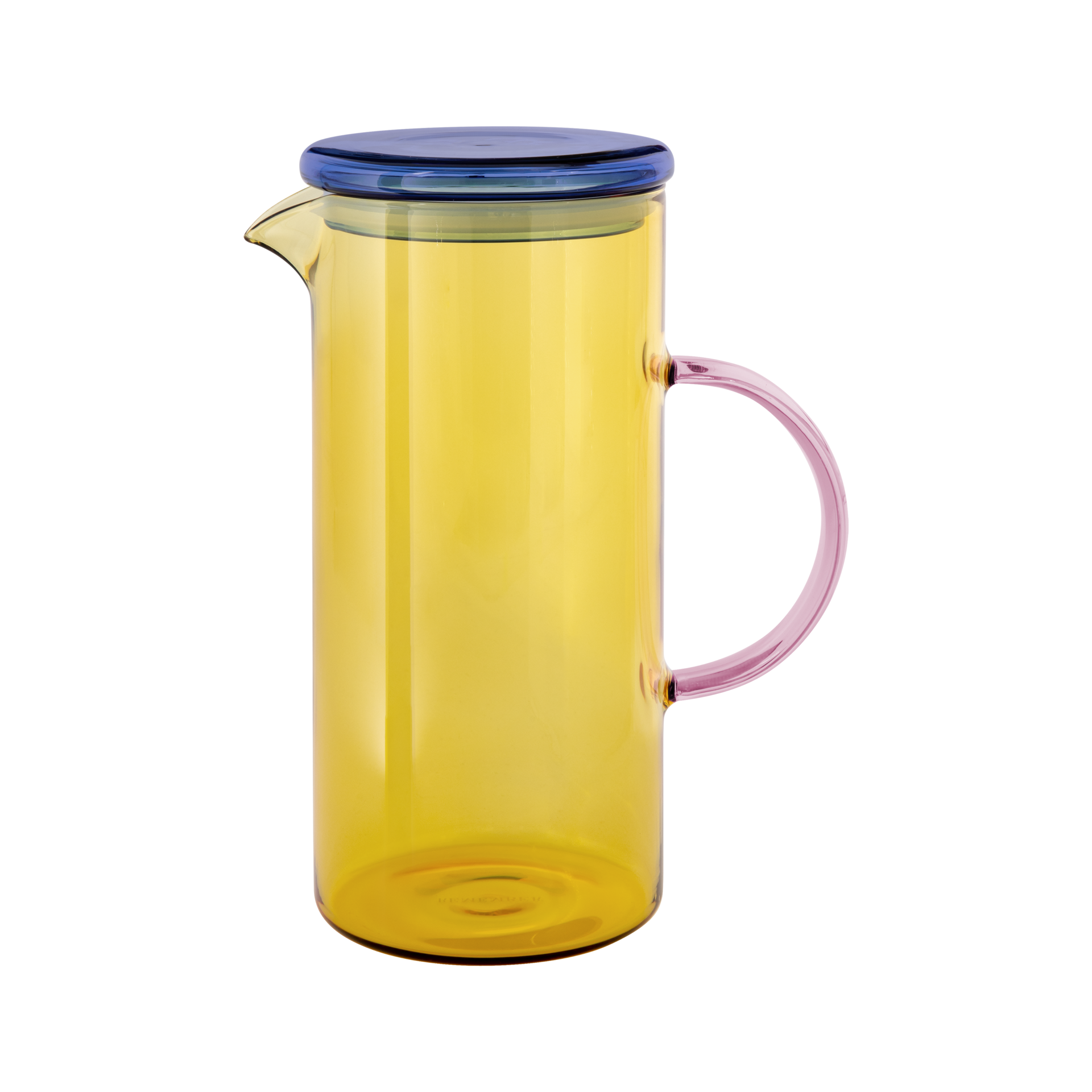 Pot en verre jaune avec couvercle bleu et poignée rose sur fond blanc.