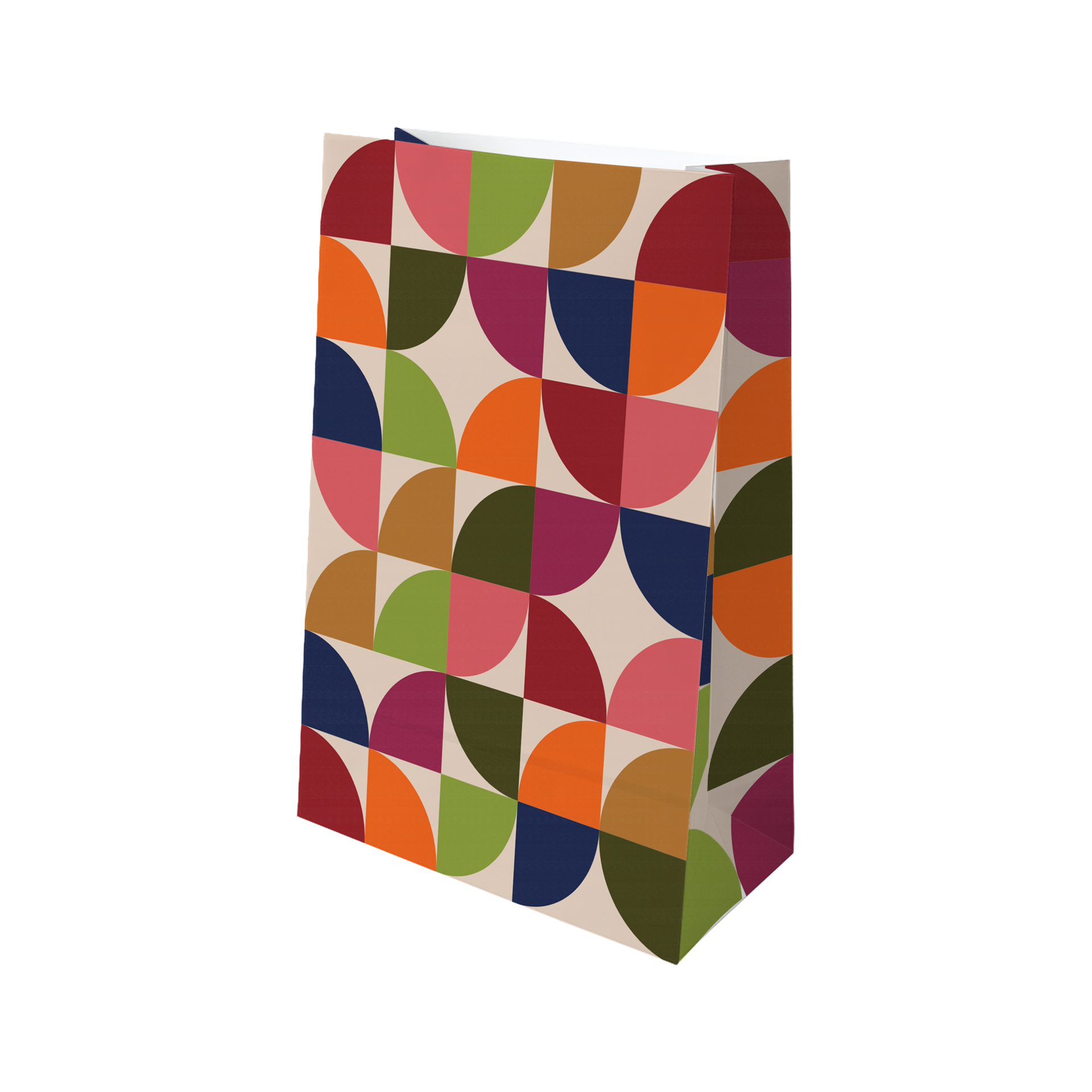 Papiertüte für Adventskalender, bedruckt mit modernem, geometrischem Muster aus Halb- und Viertelkreisen in Rot, Orange, Grün, Dunkelblau, Pink, Dunkeloliv und Braun auf cremefarbenem Hintergrund, leicht seitlich gestellt.